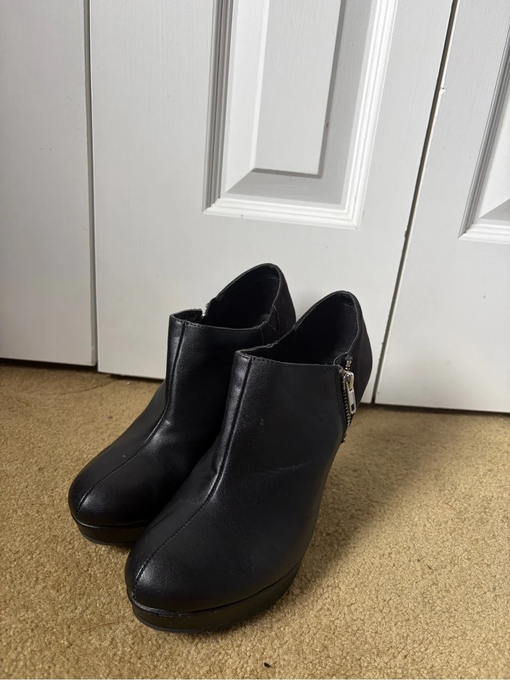 Sleek Black Side-Zip Ankle Booties